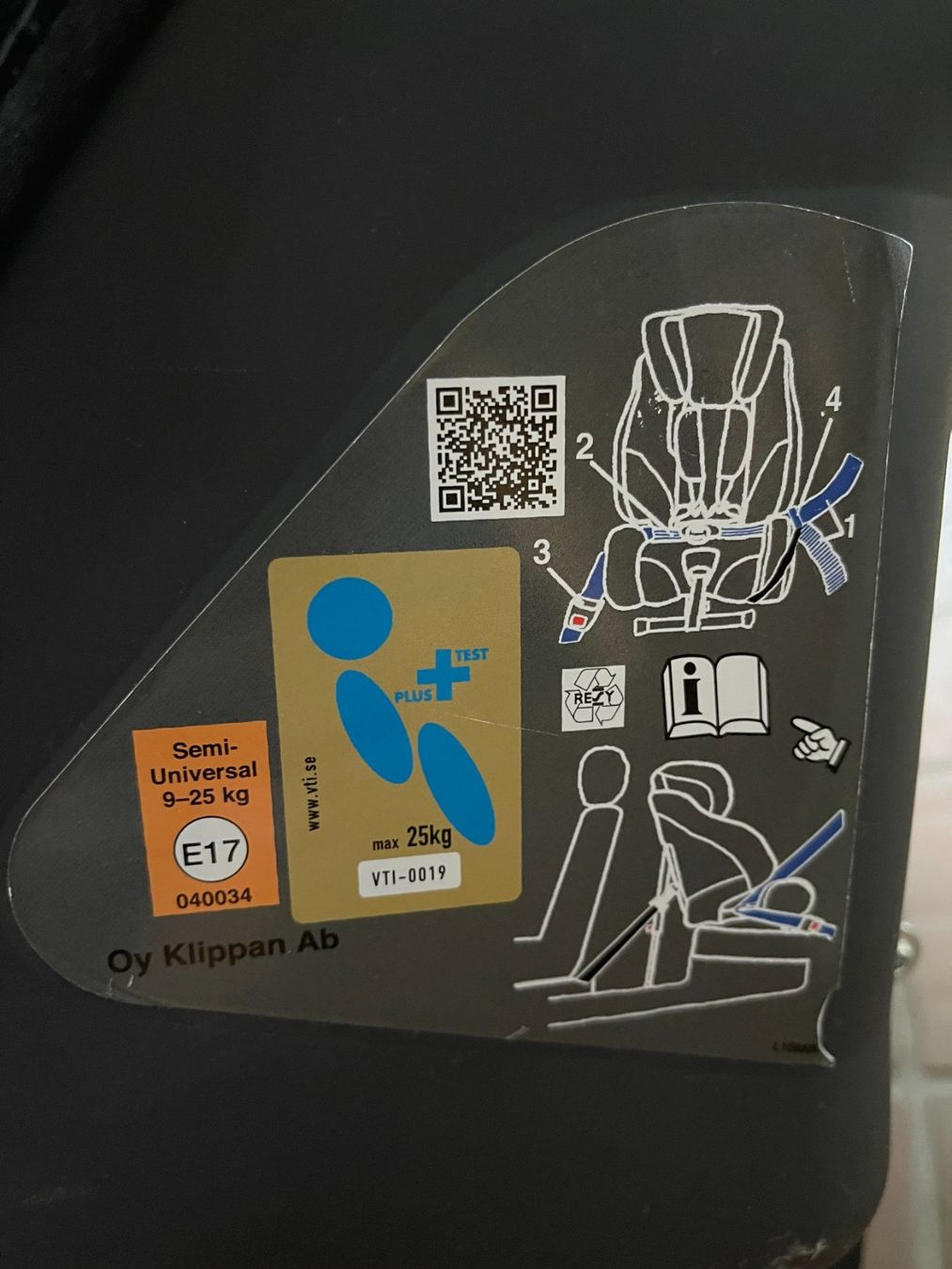 Seggiolini per auto: Klippan Century Reboarder Autositz Kindersitz – Usato da Walchwil venduto da HabibiMo 3