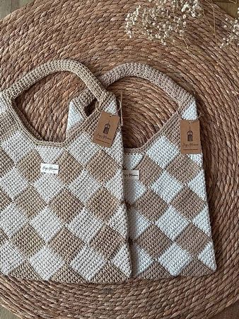 Crocheted Bag Beige Diamond Pattern