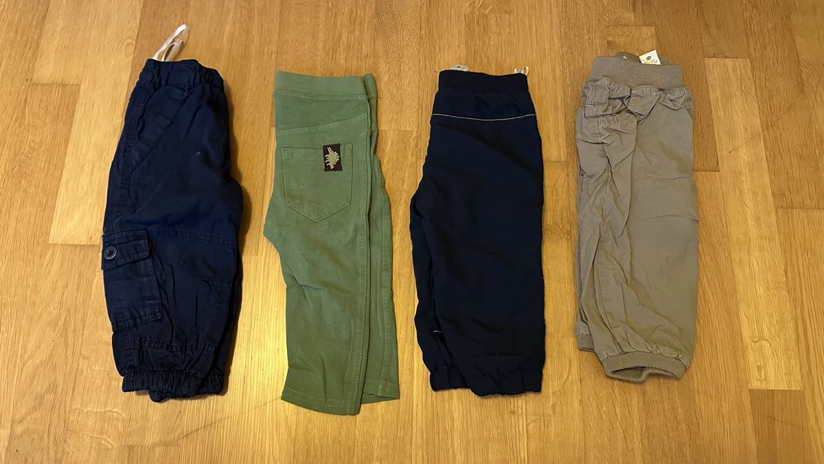 Pantaloni: 4 Kinderhosen Set – Usato da Flums venduto da NG123_