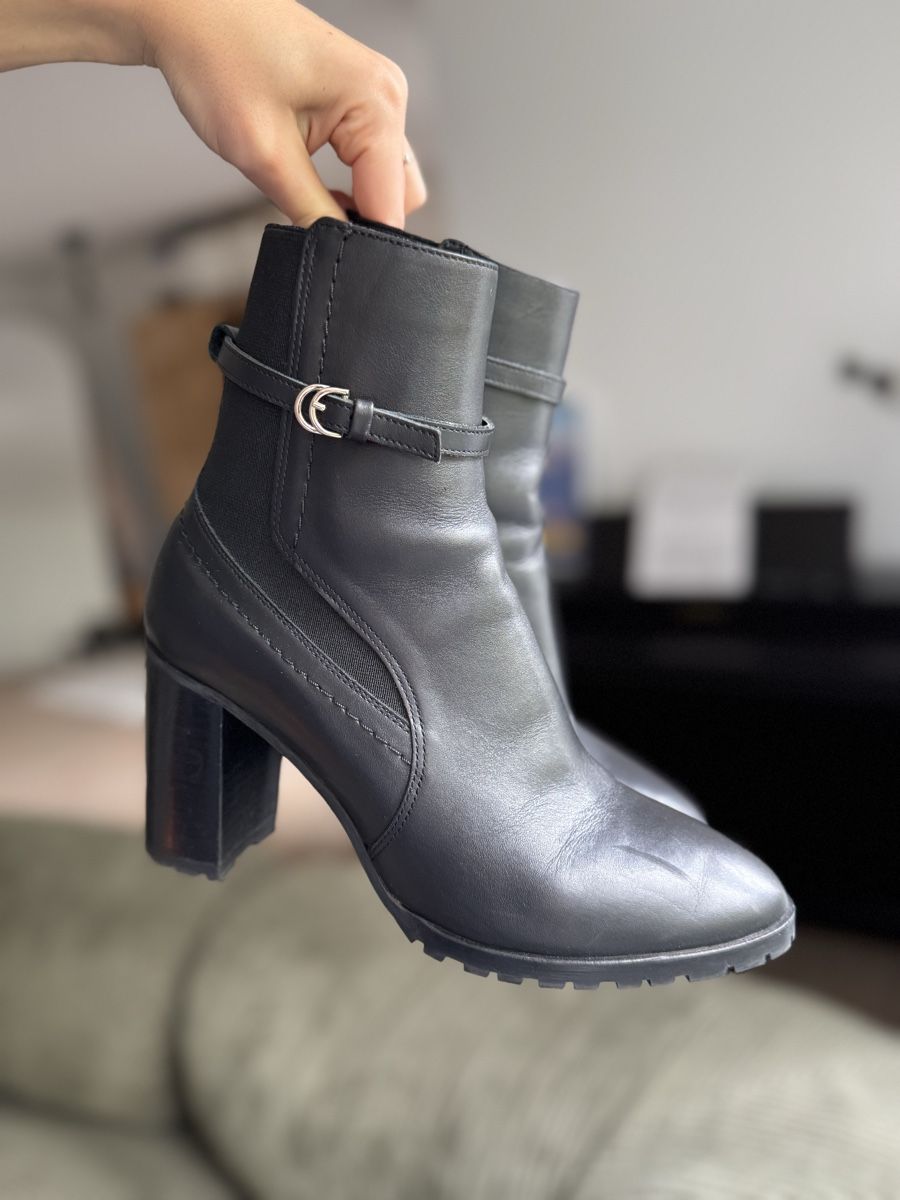 Massimo Dutti Scarpe da donna: Massimo Dutti black ankle boot – Usato da Zürich venduto da ari_cr2f