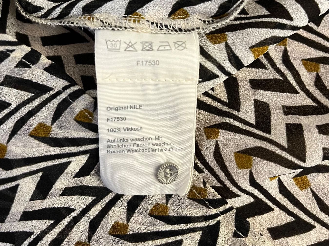 Nile Blusen: Sommerliche Bluse mit Muster, Grösse XS – Gebraucht aus Basel von rah_r 4