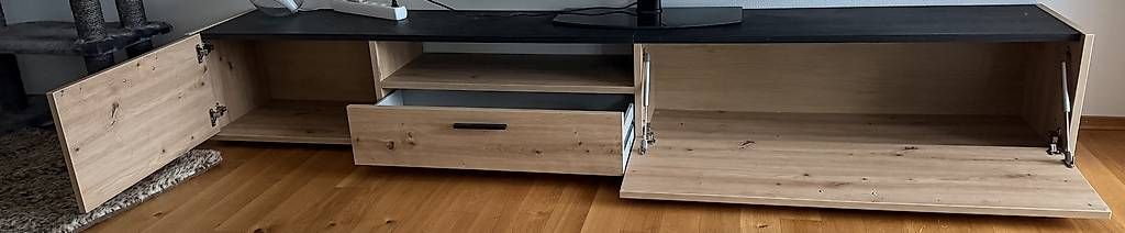 TV Möbel: Fernsehmöbel 270x40,5x40,5 cm, – Gebraucht aus Stettfurt von Annili87 1