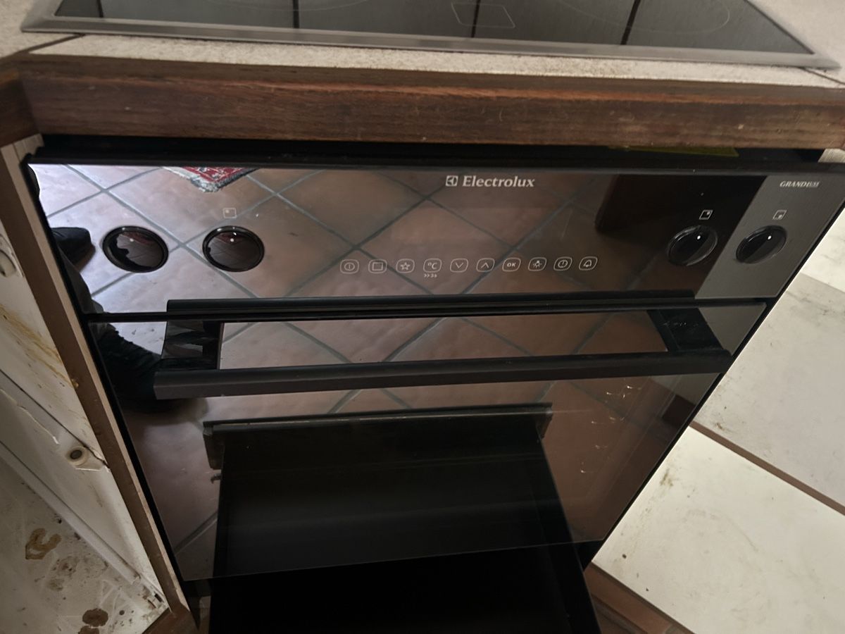 Electrolux Appareils de cuisine: Electrolux Einbauherd mit Glaskeramikkochfeld 4 Ko – D'occasion à Mümliswil par Retob8 3