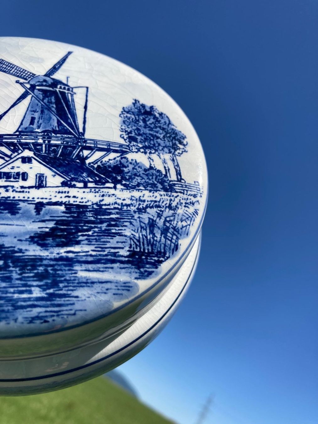 Tutte le decorazioni: Delft blue Holland handgemalte Keramikdose Windmühle – Usato da Subingen venduto da Etageren 2