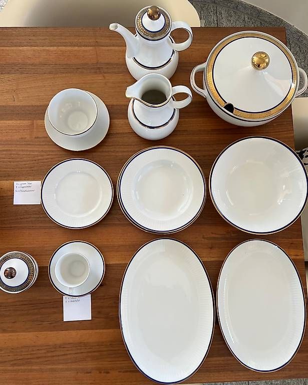 Set di piatti: Geschirrset – Usato da Buchs SG venduto da jsi_k8l8