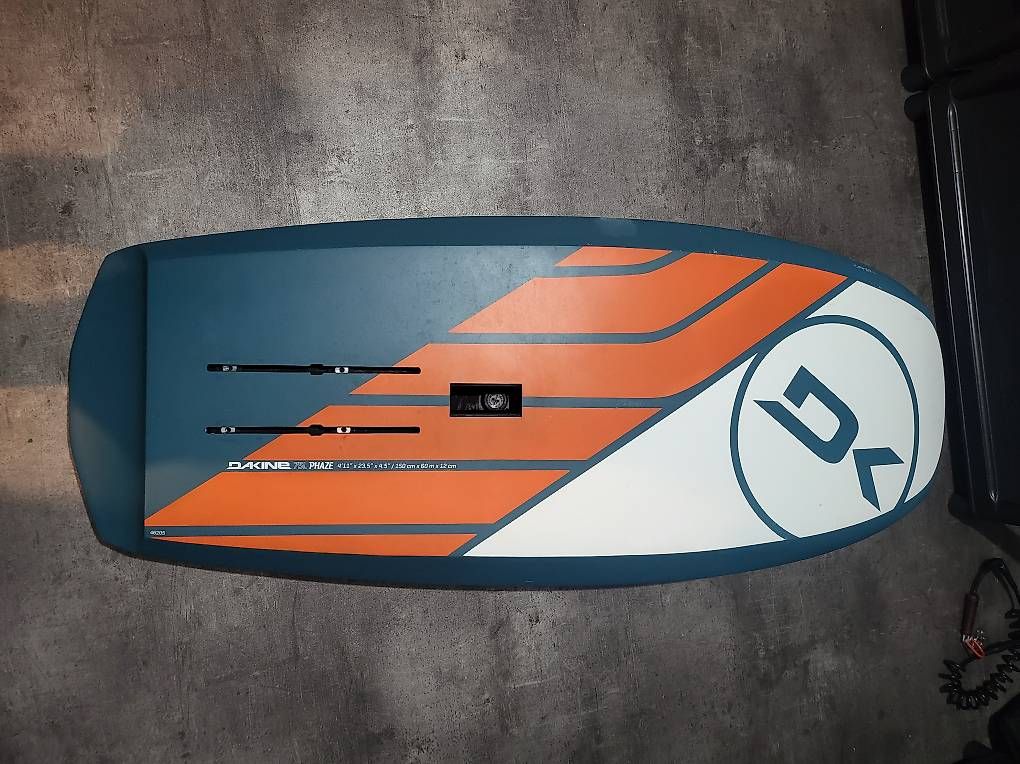 Tavole da surf e di nuoto: Dakine 75 L Phaze Wingfoilboard – Usato da Brig venduto da Raoul2 2