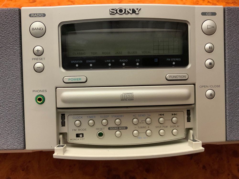 希少 SONY ZS-F1 CDラジオ ラジカセ-