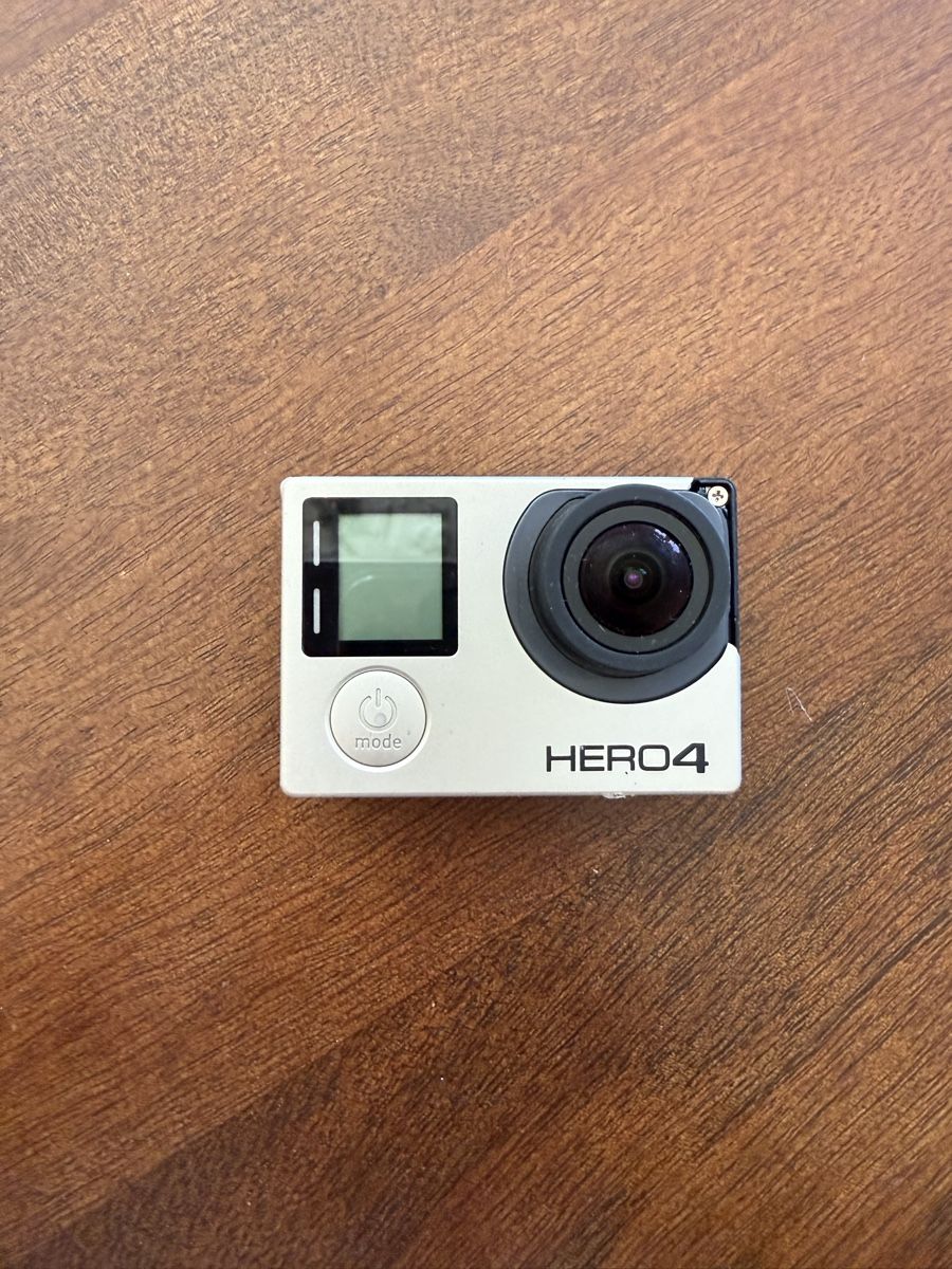 Gopro Action Cam: GoPro Hero 4 – Usato da Pfäffikon ZH venduto da Natascha199113