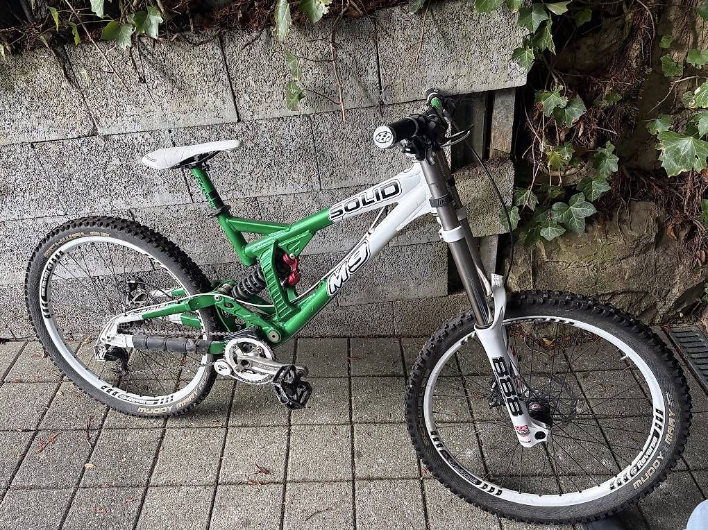 Biciclette: Downhill Bike grösse L – Usato da Solothurn venduto da wys_6smq