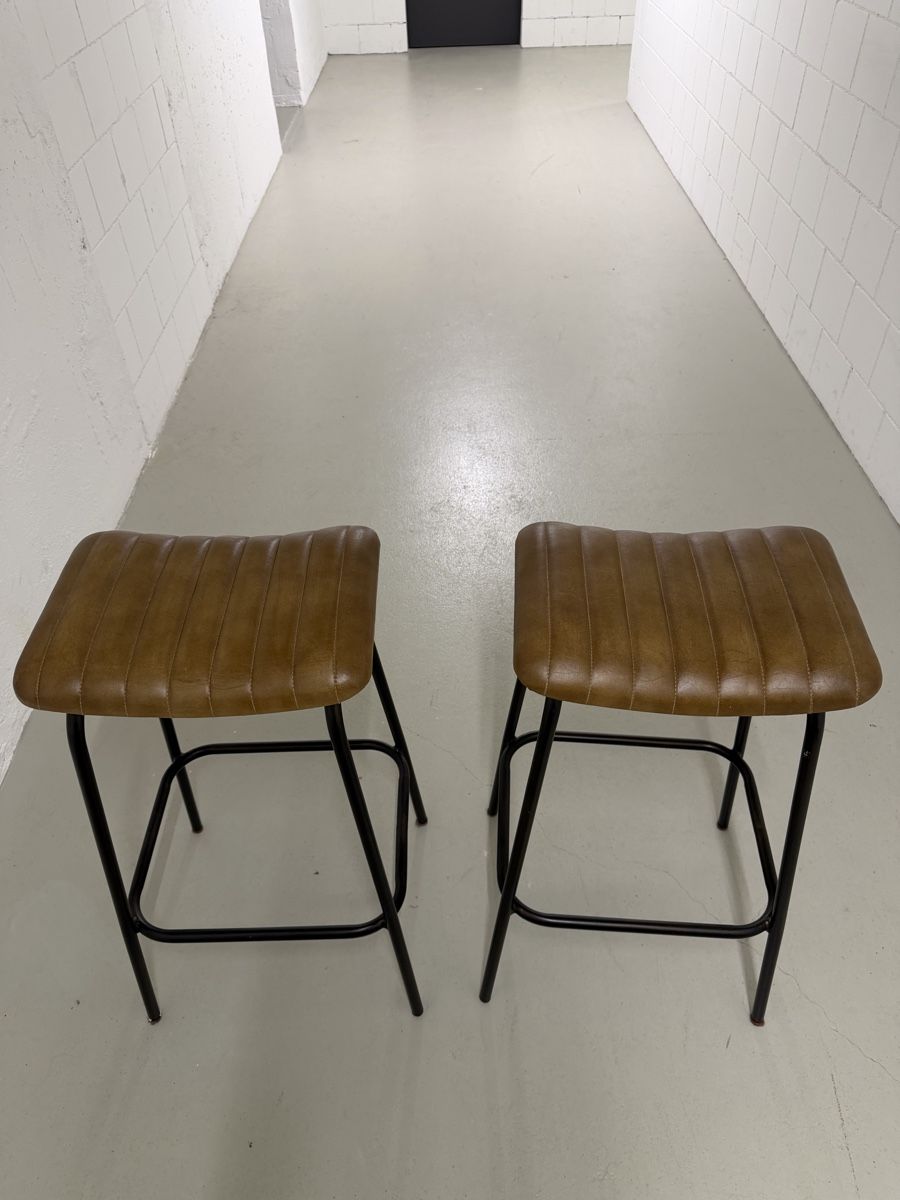 Hocker: Barhocker 2 Stk – Gebraucht aus Luzern von Kunzerich