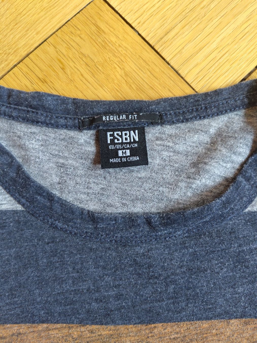 Pulls & Sweat-shirts: Pullover – D'occasion à Bern par Linii 1