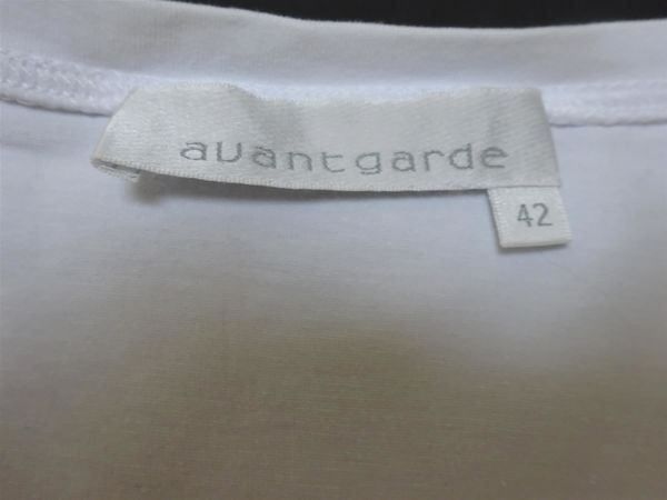 T-shirt: Avantgarde - Shirt -weiss - Gr. 42 – Usato da Zofingen venduto da Justizia_01 3