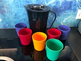 Tupperware 6 Becher Geschirr Camping Outdoor Wandern 2 Kanne