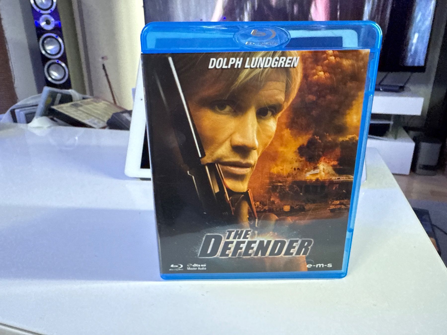 Tutti i DVDs: The Defender Vergriffen – Nuovo (secondo la descrizione) da Allschwil venduto da meeresperle