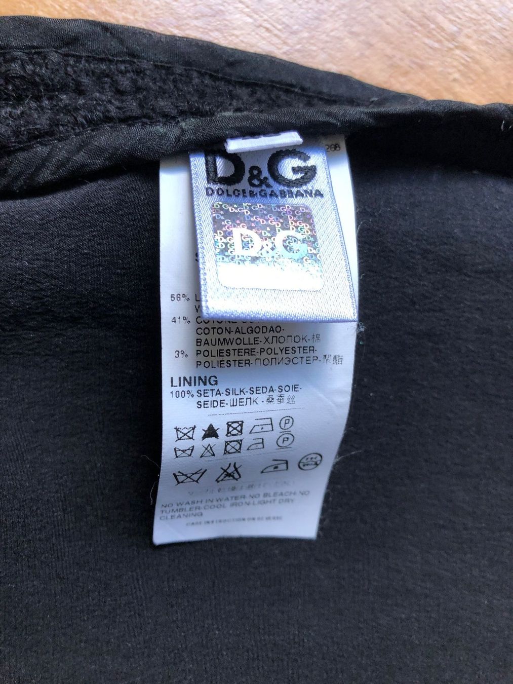 Dolce & Gabbana Gonne: Kurzer Rock Dolce & Gabbana schwarz – Usato da Zürich venduto da MakasoZH 5