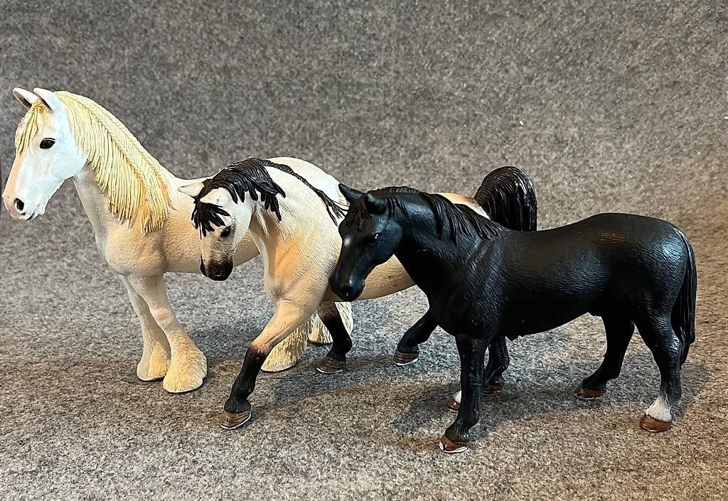 Schleich Giocattoli: Schleich dreier Pferdeset gebraucht – Usato da Illnau venduto da mbseller4ric