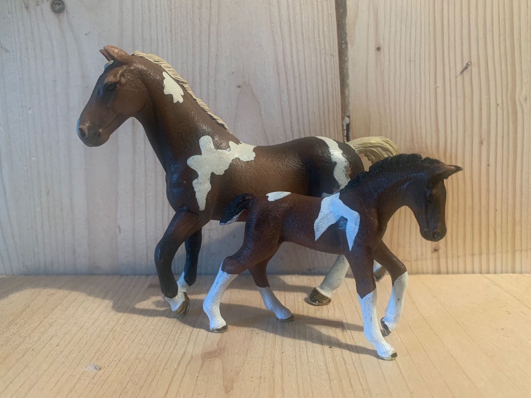 Schleich Giocattoli: Schleich Pferd Stute mit Fohlen – Usato da Vinelz venduto da Ricardo-Jo