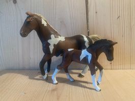 Schleich Pferd Stute mit Fohlen