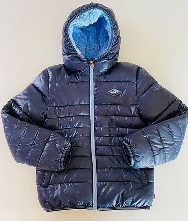 Winterjacke von Levis, Gr. 152