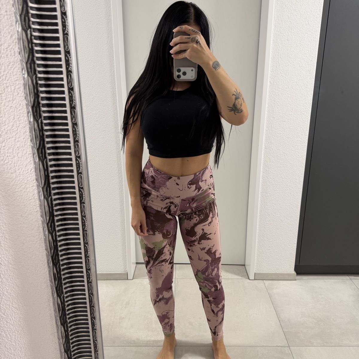 Leggings: Stylish Patterned Leggings S/M – Nuovo (secondo la descrizione) da Gränichen venduto da Domsiiiii