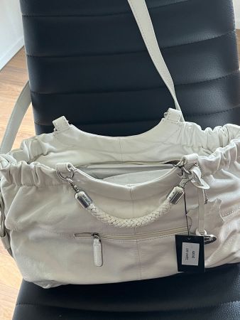 Handtasche /// Leder /// off White