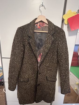 Gusto Barcelona  Women’s viscose Blend Coat, Size S.