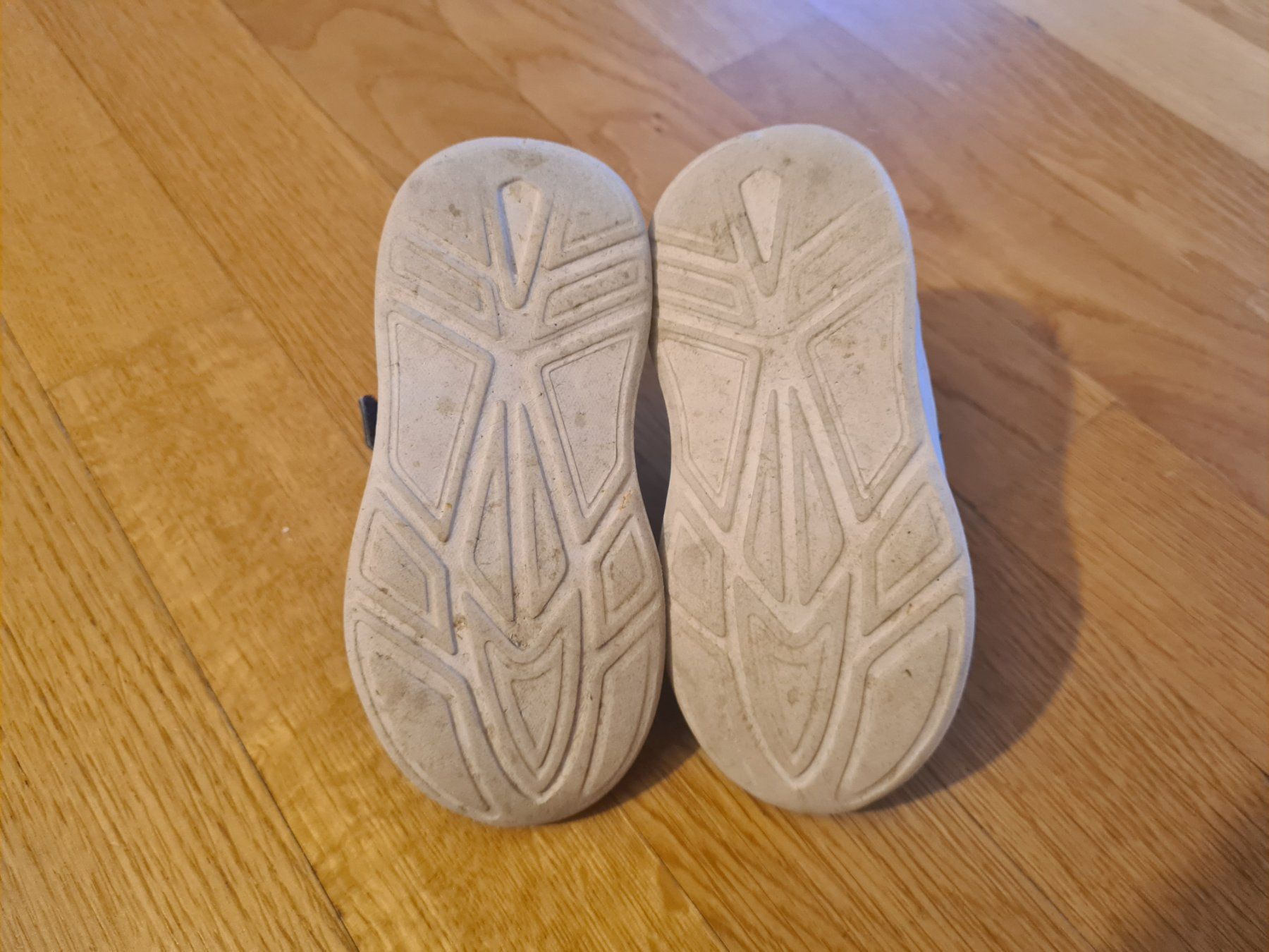 Puma Scarpe per ragazzi: Sneaker Puma Gr 24 – Usato da Zumikon venduto da daryona 2