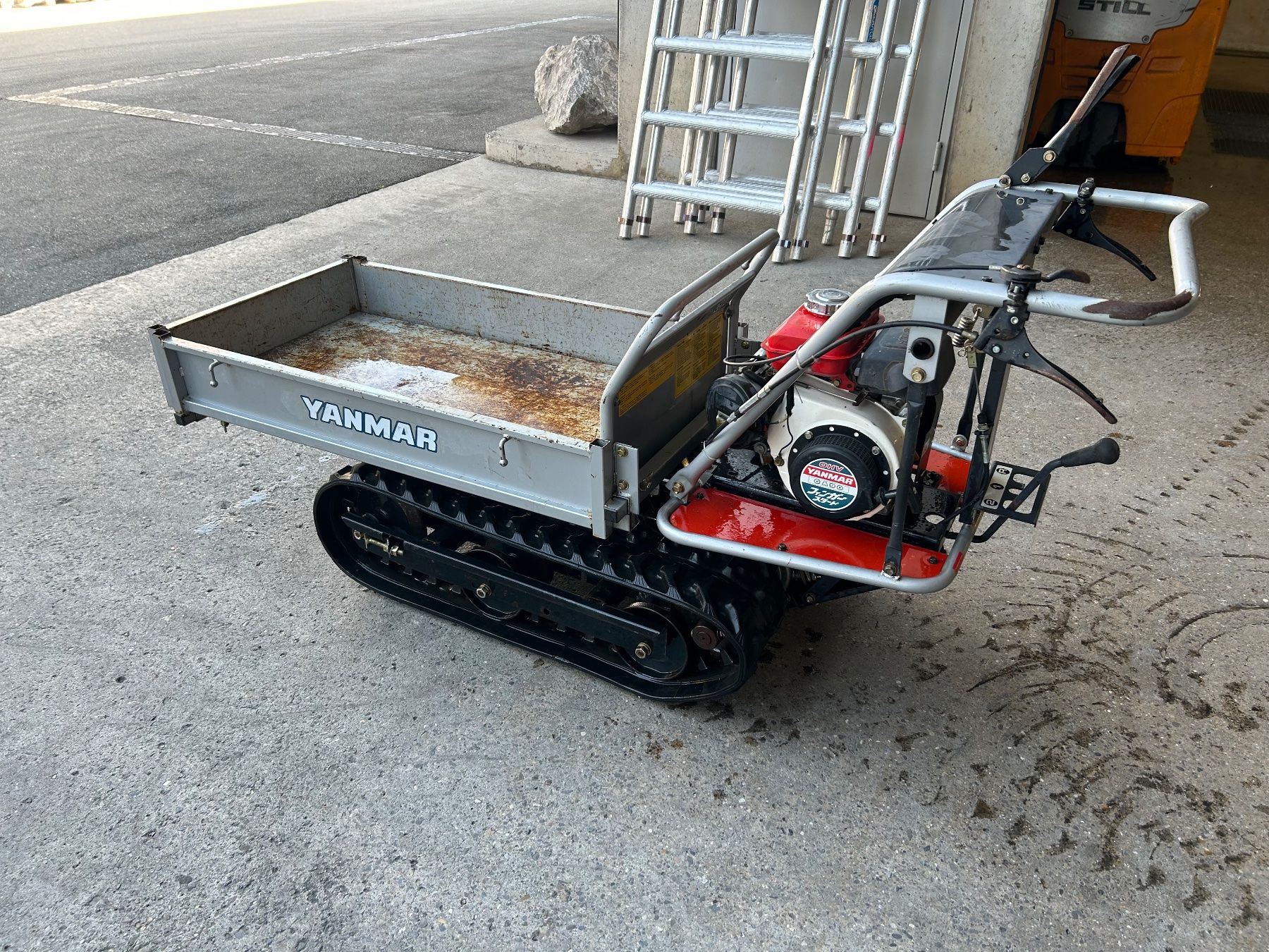Yanmar Alle Maschinen: Raupentransporter Yanmar MCG 91 – Gebraucht aus Adetswil von Lamur 9