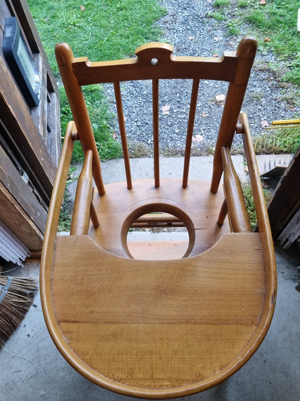 Chaises hautes: Kinder Hochstuhl antik – D'occasion à Heiden par AngelinaF 1