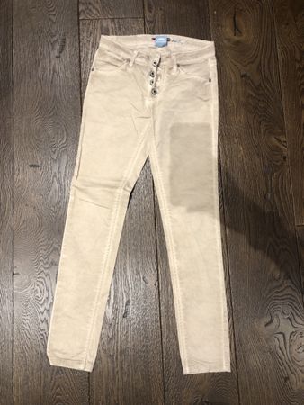 Damenjeans please