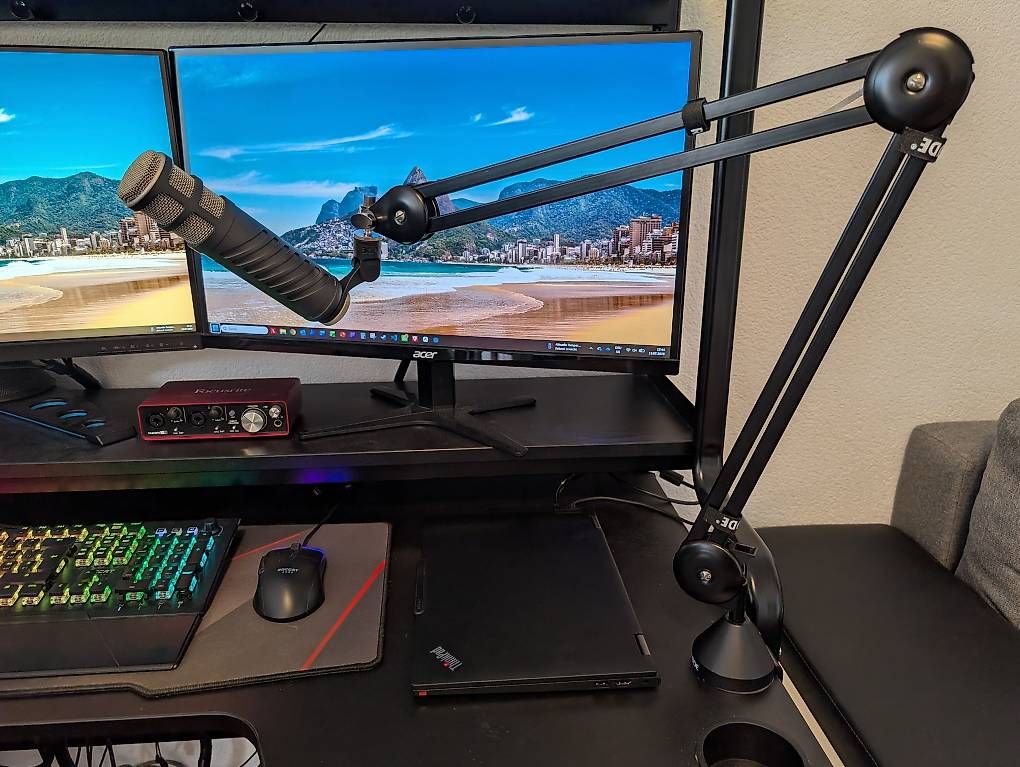 Microphones: Streaming & Podcast Komplett-Set  Neuwertig – D'occasion à Hunzenschwil par nil_8hzy 2