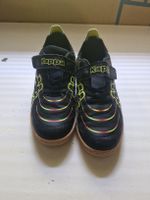 Hallenschuhe Kappa Grösse 32 Junge schwarz neuwertig