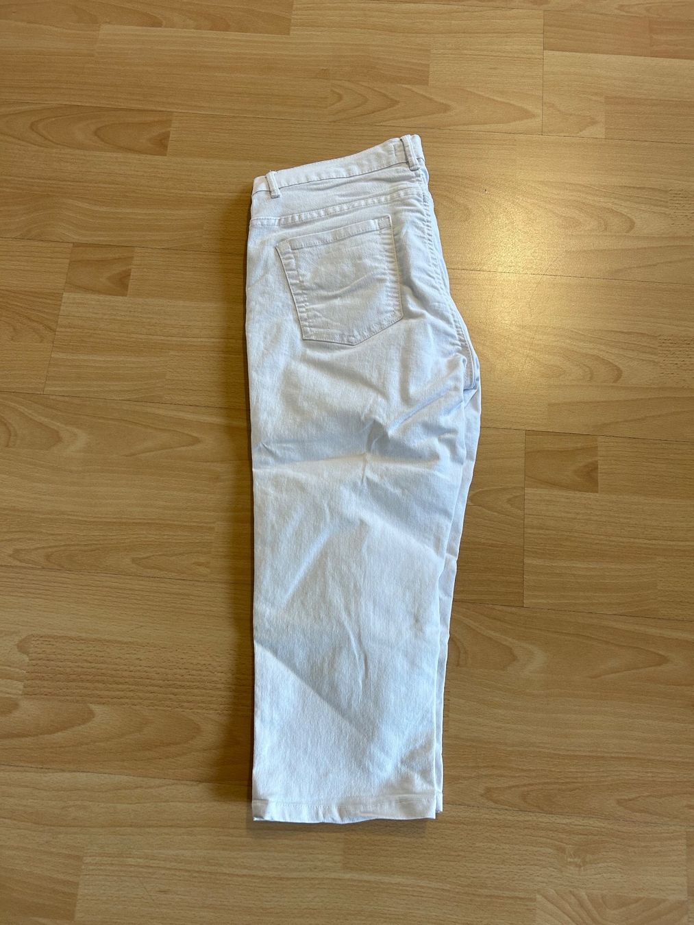 Jeans: Weisse 3/4 Hose – Usato da Biel/Bienne venduto da SandraDG 2