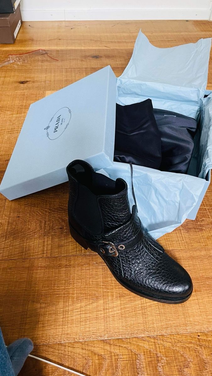 Prada Scarpe da donna: Prada ankle boots – Nuovo e nell'imballaggio originale da Wohlen AG venduto da rol_8r5l 1