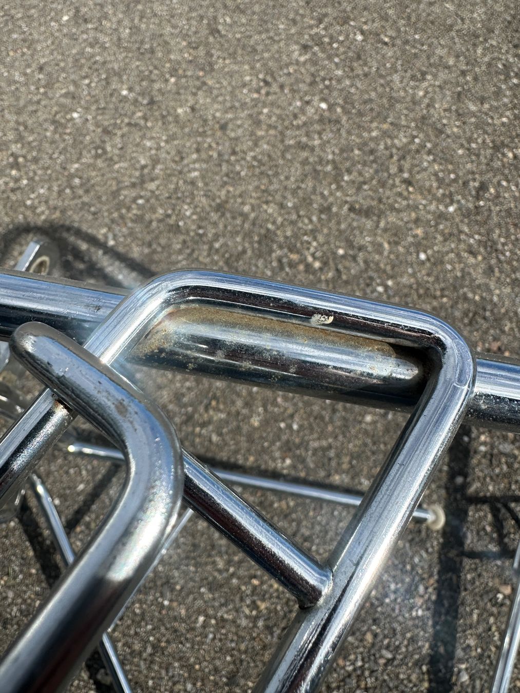 Eames Stühle: zwei Eames / Miller / Vitra Stacking Bases – Gebraucht aus Zürich von frauflufelberg 4