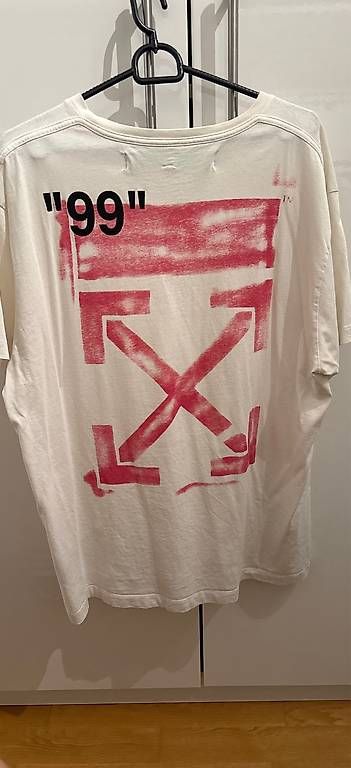 T-shirt: Off-White Oversize T-Shirt Gr.XS – Usato da Langenthal venduto da AliceAmmann 1