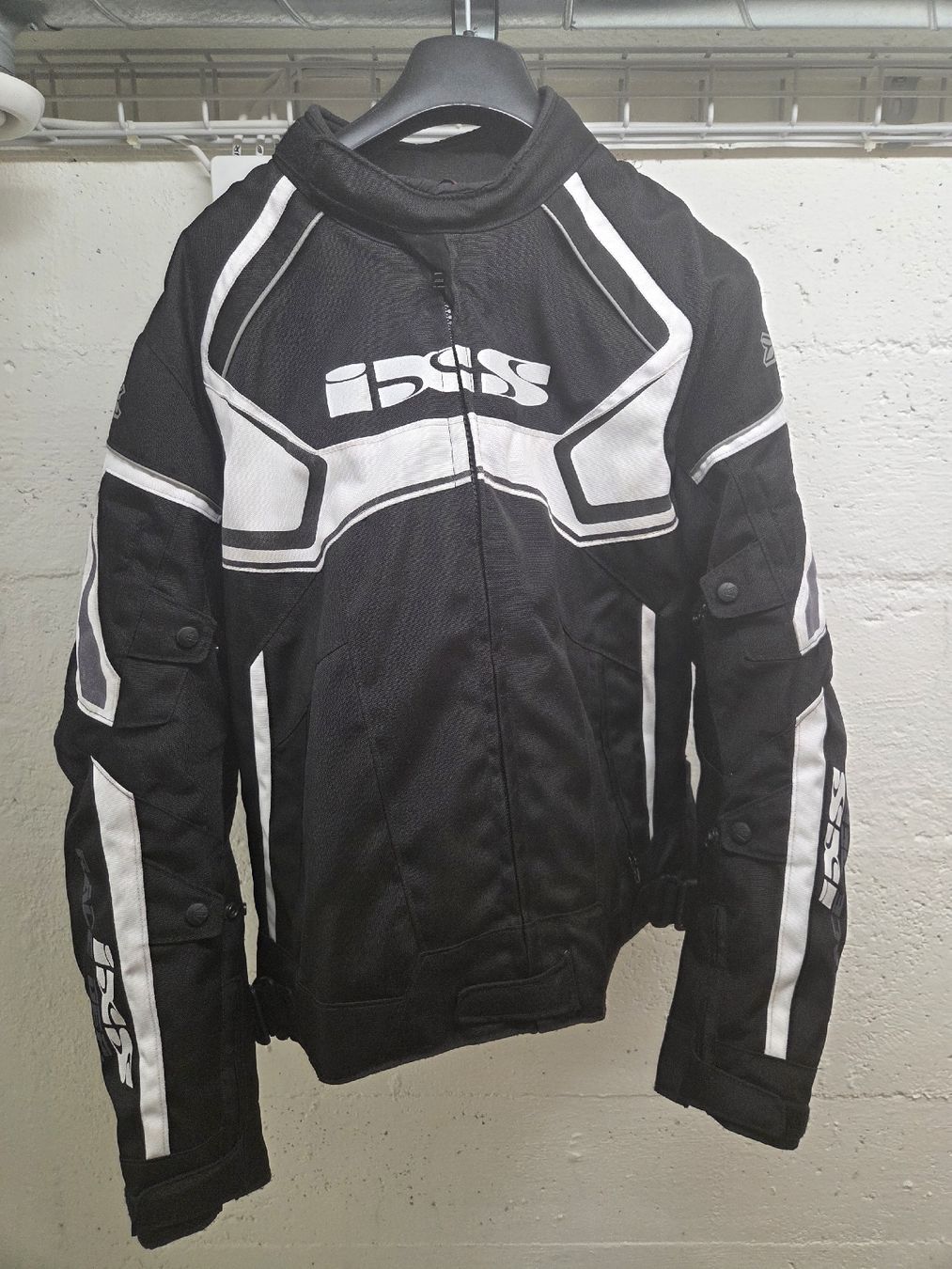 IXS Anzüge, Sport- & Funktionsanzüge: Motorrad Bekleidung – Gebraucht aus Glarus von kinamen 1