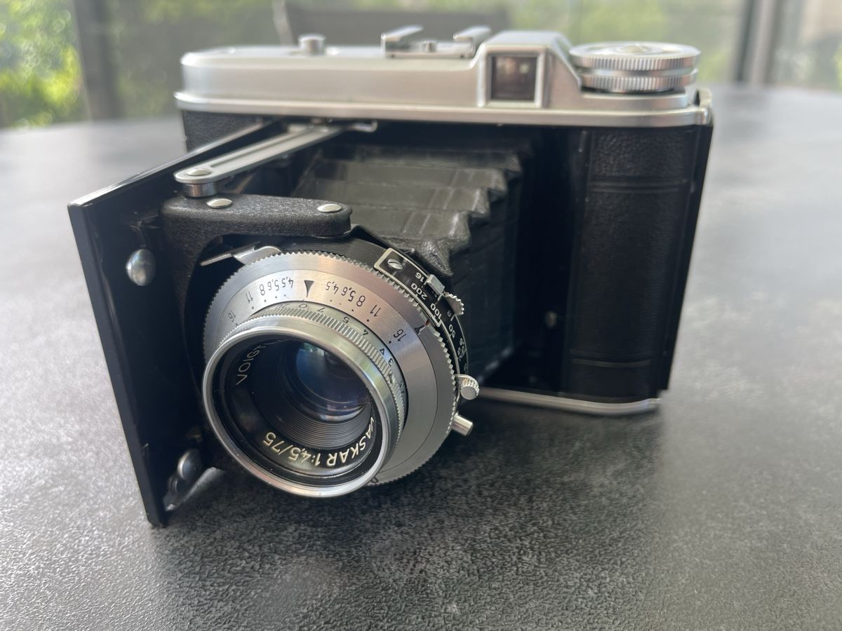 Voigtländer Fotocamera: Fotokamera Voigtländer - Perkeo I – Usato da Lengnau BE venduto da Nitowa