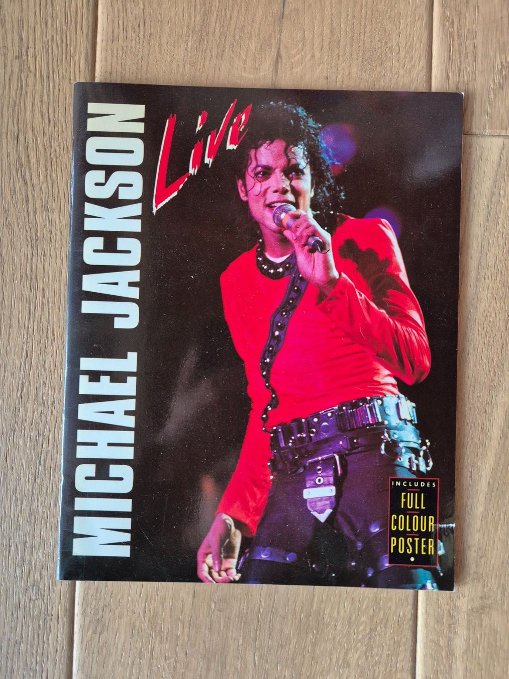 Libri: Michael Jackson Live photo Live (EN) – Usato da Savièse venduto da coeur88