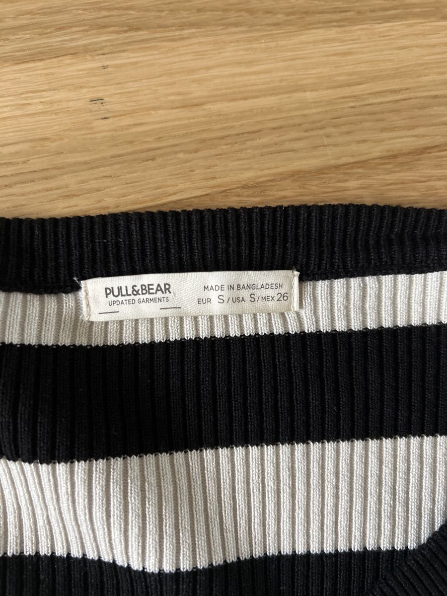 Giacche: Pull&Bear Strickjacke, Gr. S, schwarz/weiss, neuwertig – Nuovo (secondo la descrizione) da Grafstal venduto da cleliadea 1