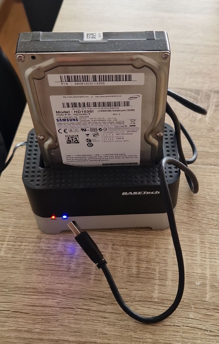 Docking station: BASETech USB 3.0 Festplatten-Dockingstation SATA HDD/SSD – Usato da Ruswil venduto da papagio 1