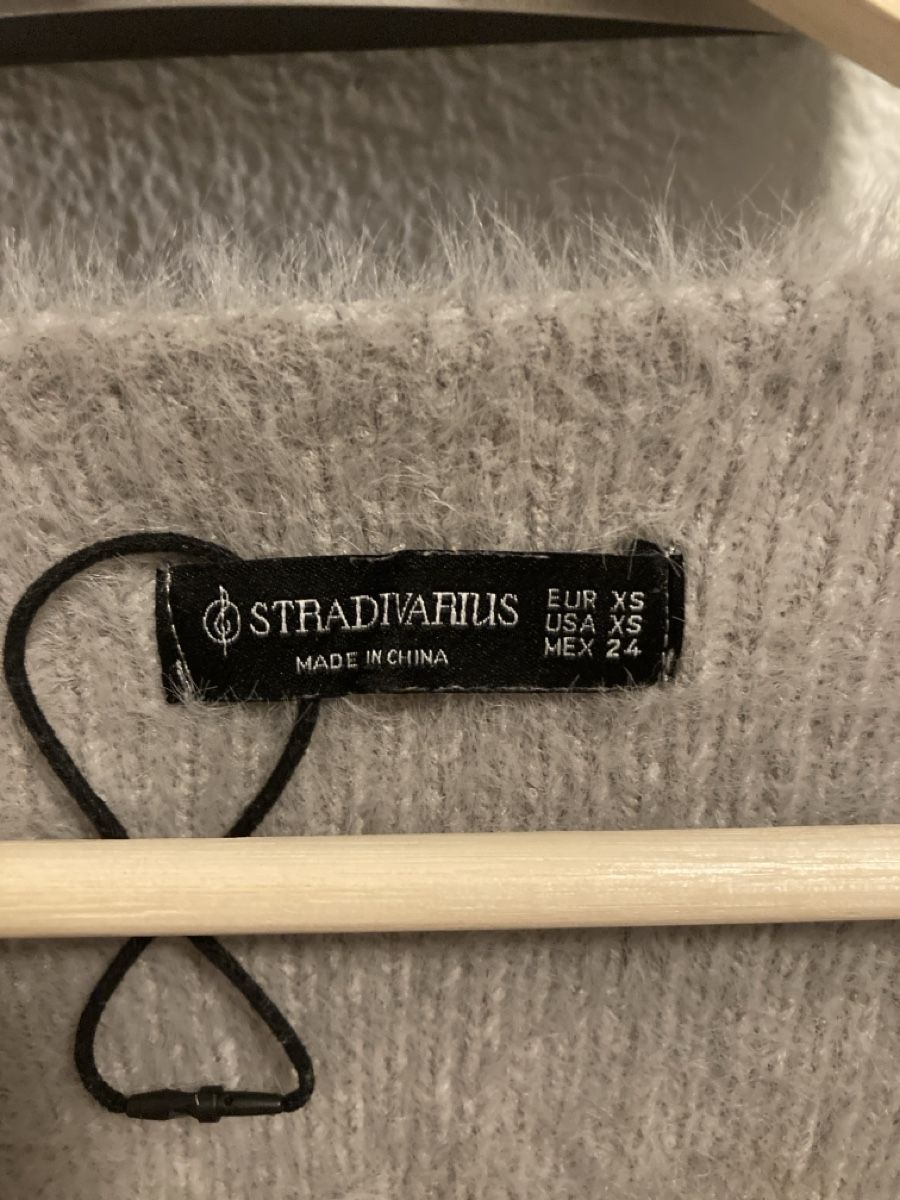 Stradivarius Pullover & Sweatshirts: Jäggli grau – Gebraucht aus Urtenen-Schönbühl von alessibas 1