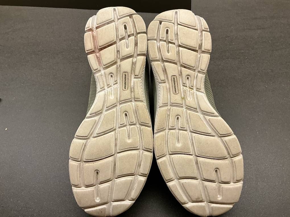 Skechers Chaussures femmes: Skechers Grösse 40 – D'occasion à baar par Wottau 1