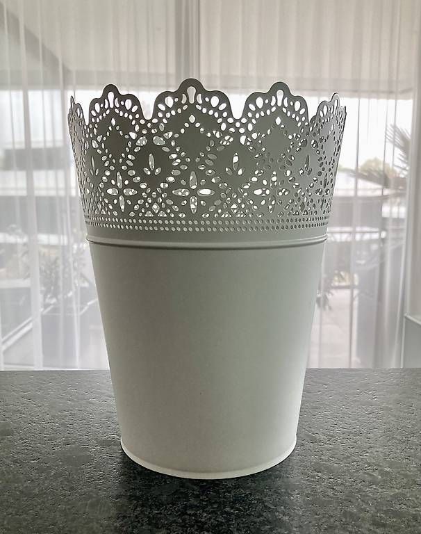 Pots de fleurs: Übertopf – D'occasion à Muttenz par jea_2wtm