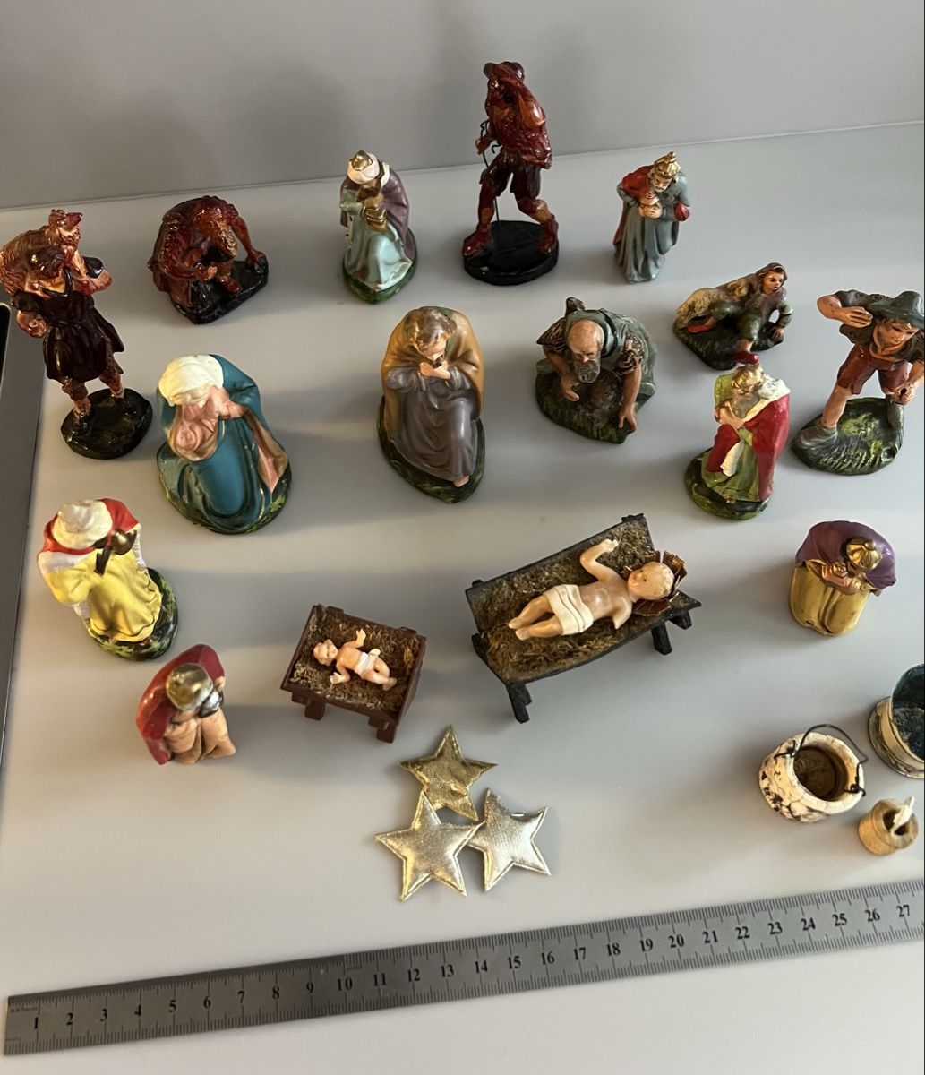 Statuette: Krippenfiguren Set mit Tieren   – Usato da chur venduto da Ika11 1