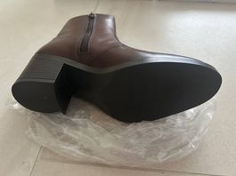 Neue Ortiz & Reed Stiefeletten, ungetragen