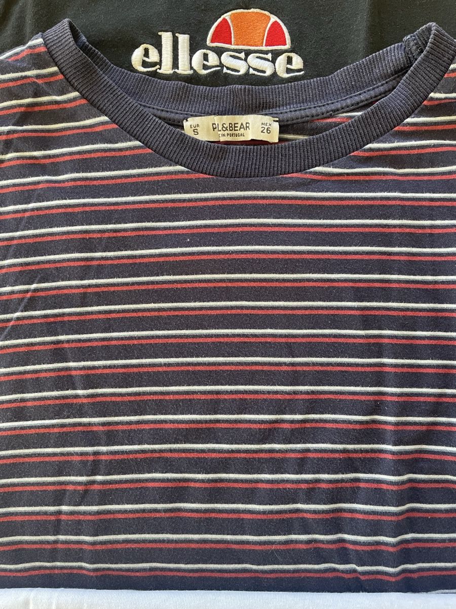 Lotti di vestiti: T-Shirt Sett, Grösse S, Pull&Bear und Ellesse – Usato da St.Urban venduto da leo_7gfq 2