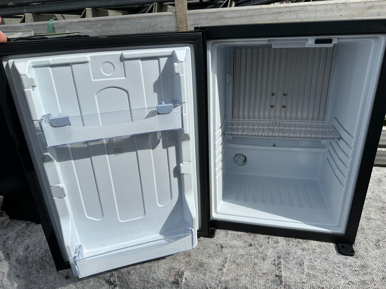 Kühlschrank: Minibar Dometic RH 430 NTE – Gebraucht aus Spreitenbach von Space_X 4