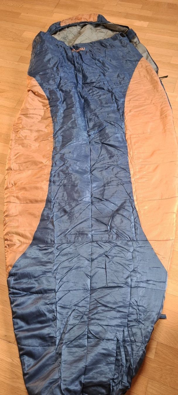 Schlafsäcke: Cocoon Schlafsack – Gebraucht aus Ferden von jemyce