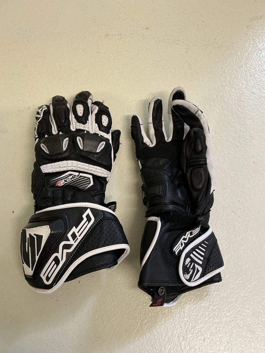 Handschuhe & Handstulpen: Motorradhandschuhe FIVE RFX3 Grösse S/8  – Gebraucht aus Obergösgen von hot-berry
